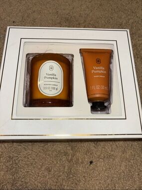 Vanilla Pumpkin Scented Candle & Hand Cream Gift Set - Orange